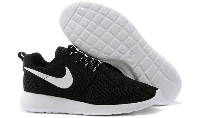 Nike Roshe Run (Black/White) черно-белые (35-44) — купить в Твери, дисконт  интернет-магазин StreetFoot.ru