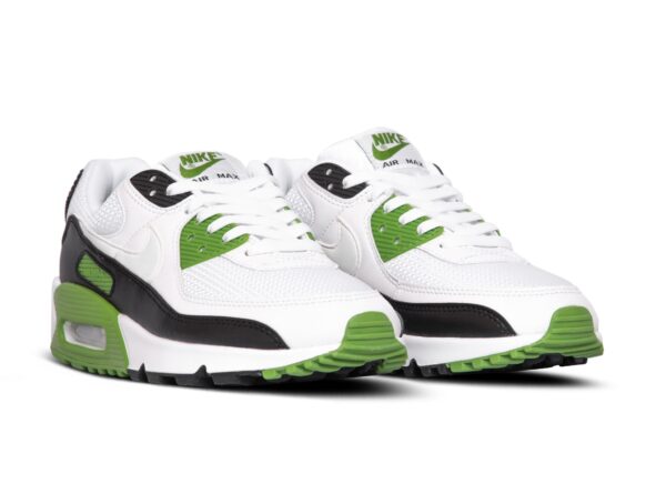 Зеленые кроссовки Nike